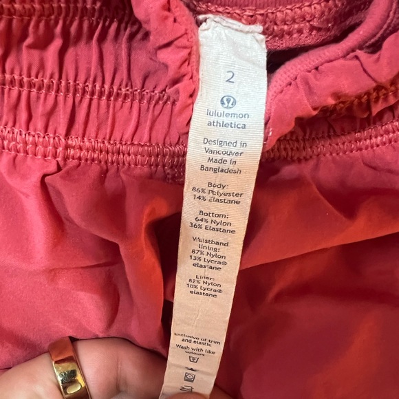 Rare lululemon dark coral shorts - cute trim detail - Picture 3 of 5